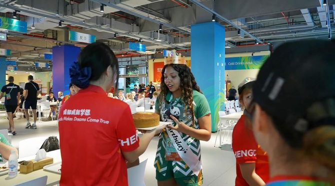 成都大运会丨这份来自“蓉宝”的生日祝福饱含青春友谊 成都大运会丨这份来自“蓉宝”的生日祝福饱含青春友谊